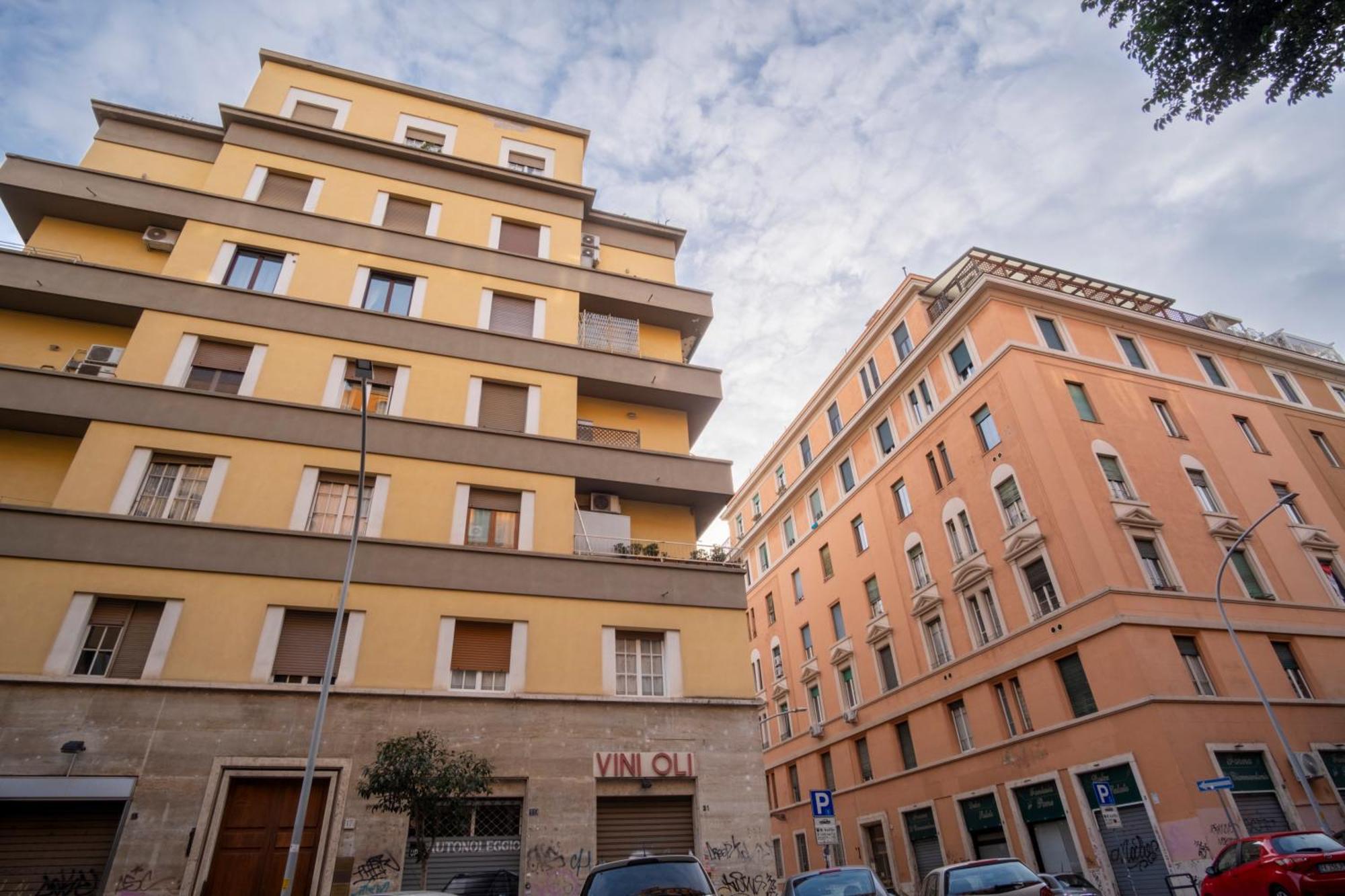 Elegantis Solinda * Rome