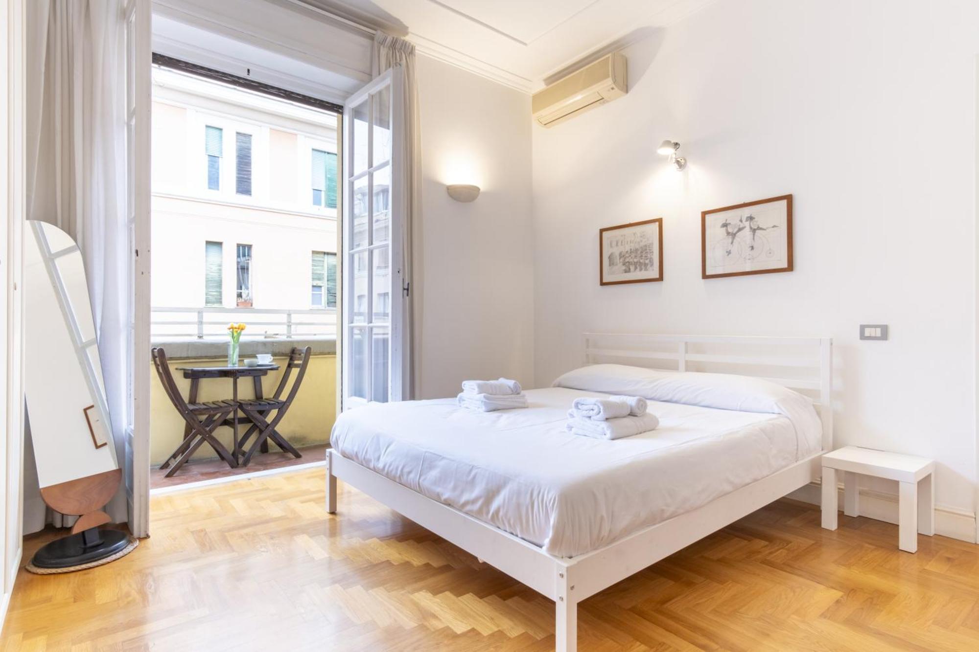 Elegantis Solinda - Easily Get To The Historic Center, Metro, Tram And Bus Are Nearby *